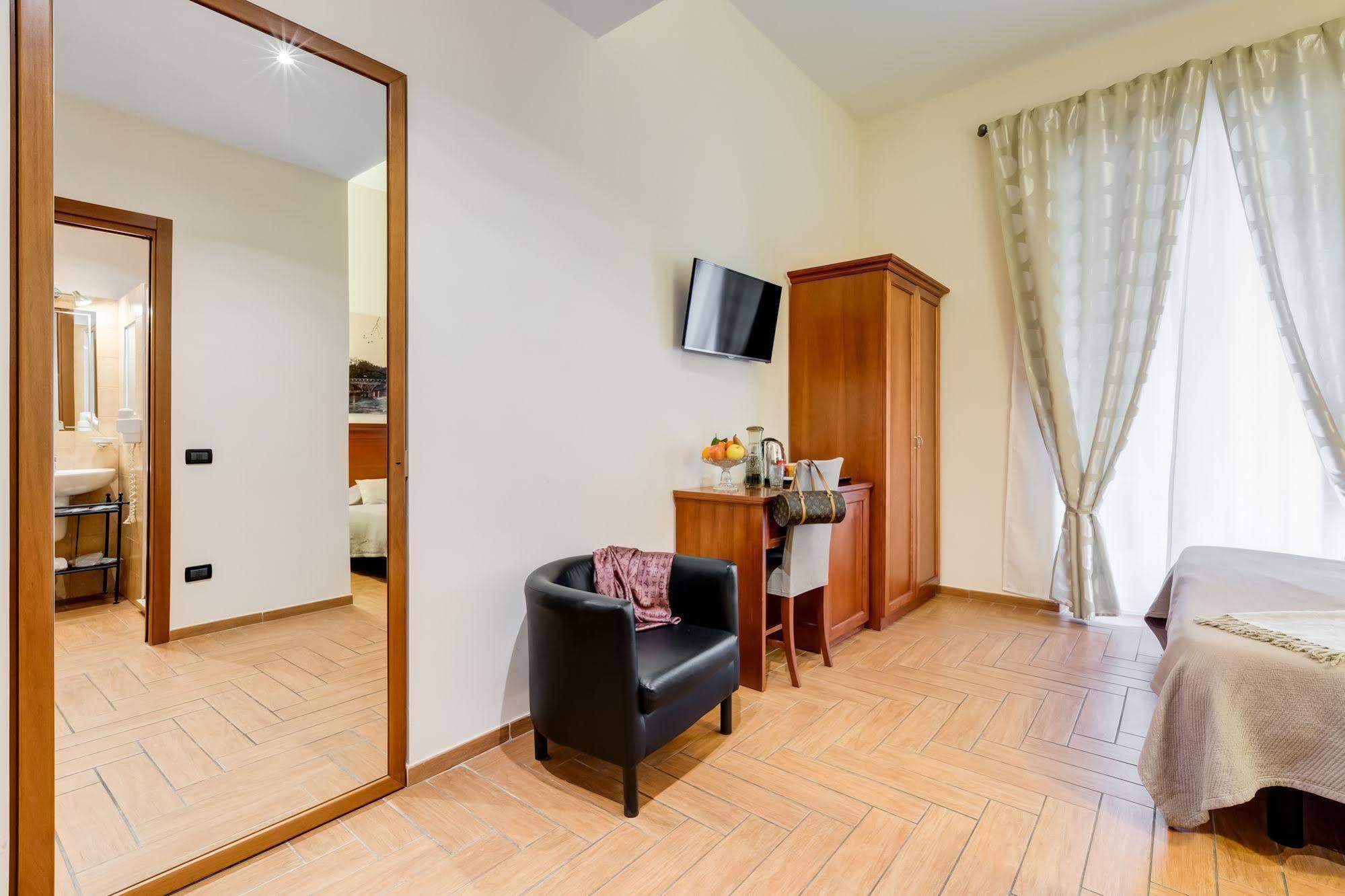 Residenza Roma Hotel Exterior foto